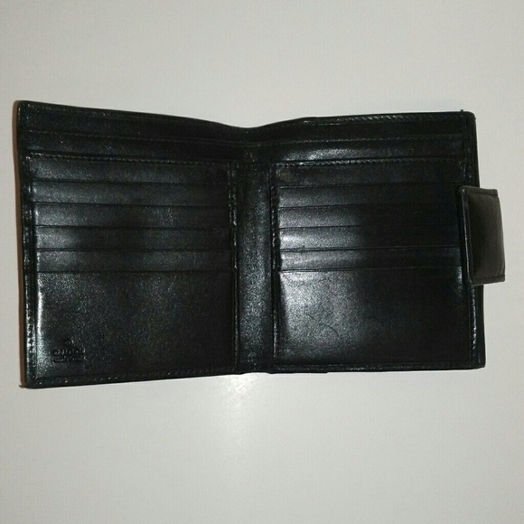 Vintage Gucci bifold plain black leather wallet - Picture 6 of 11